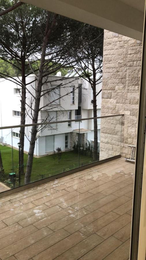 Illyrian Elite Gjiri I Lalezit Apartman Durrës Kültér fotó